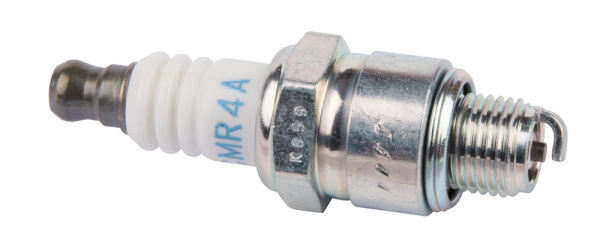 Свеча зажигания CMR4A Makita 168534-0