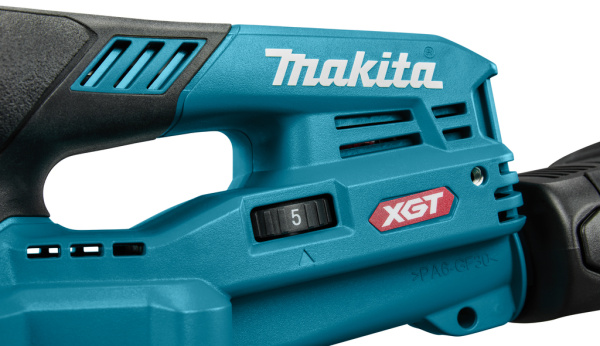 Вибрационная шлифмашина XGT Makita BO007CGZ