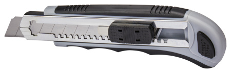 Нож со сменными лезвиями Makita D-58855