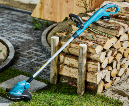 Аккумуляторный триммер LXT Makita DUR181RF