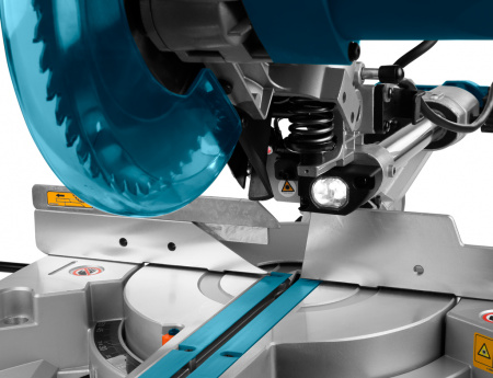 Торцовочная пила LXT 216 Makita LS0815FLN