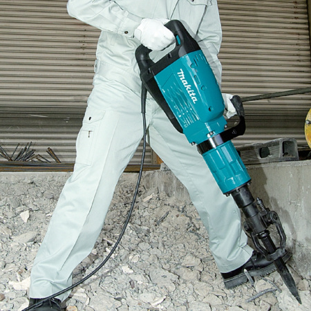 Молоток отбойный 28,6 мм Makita HM1307CB