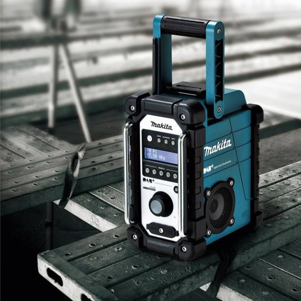 Радиоприемник Makita DMR110